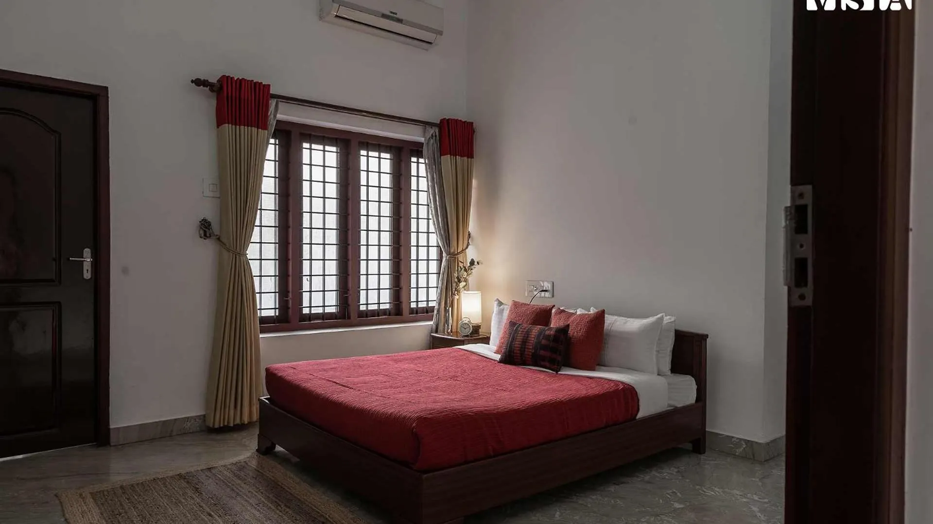Hotel Stayvista At Periyar Palace- Pet Friendly, River View Villa With Garden Kochi
